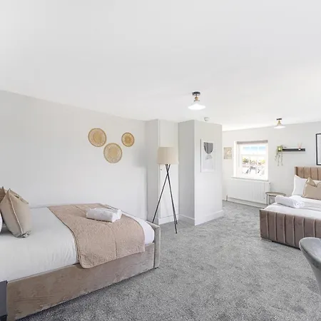 Apartment Livestay - Chiswick With Free Parking