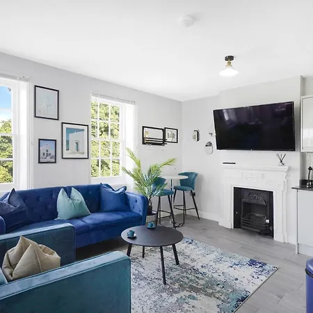 Livestay - Chiswick With Free Parking Apartment London
