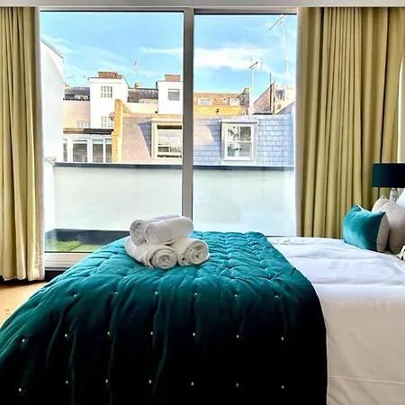 3 Bdrm Notting Hill Mews House - 2 Balconies London