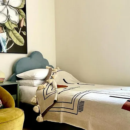 3 Bdrm Notting Hill Mews House - 2 Balconies *