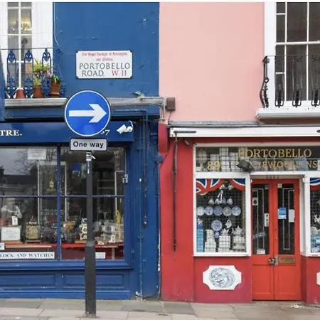 3 Bdrm Notting Hill Mews House - 2 Balconies Ferienhaus