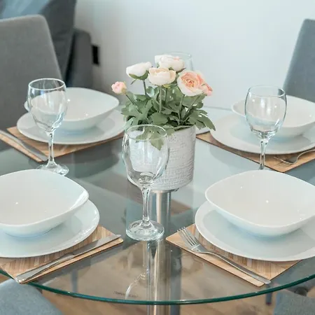 Skyvillion - River Thames Floor By Woolwich Ferry, Mins To Excel, O2 Arena , Airport With Parking Apartament
