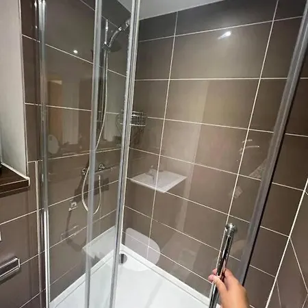 Apartment Lovely Sleep 8 Flat 20 Mins Bp153