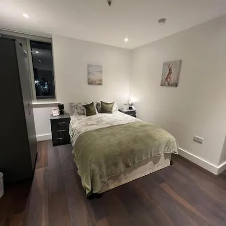 Apartment Lovely Sleep 8 Flat 20 Mins Bp153 *