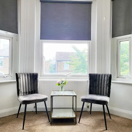 York Road 1 Bed Apartment