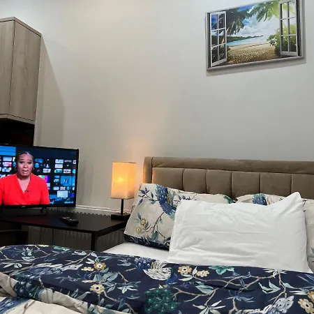 Belvue Serviced - Broadway 4* Ealing