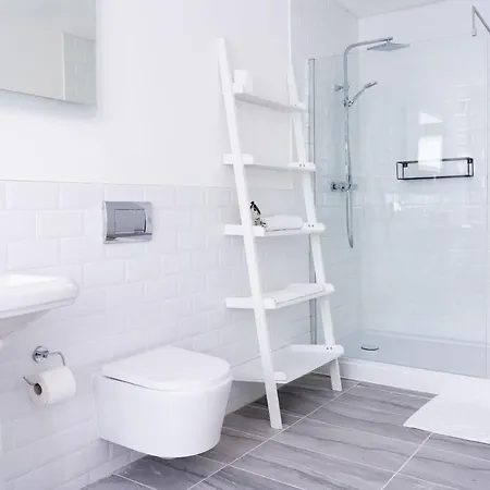 Woodman Pub Hotell 3*