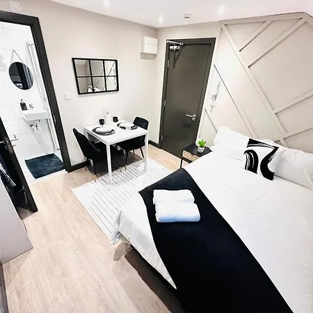 1 Like A Aparthotel