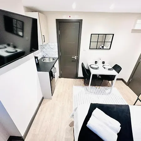 1 Like A Aparthotel