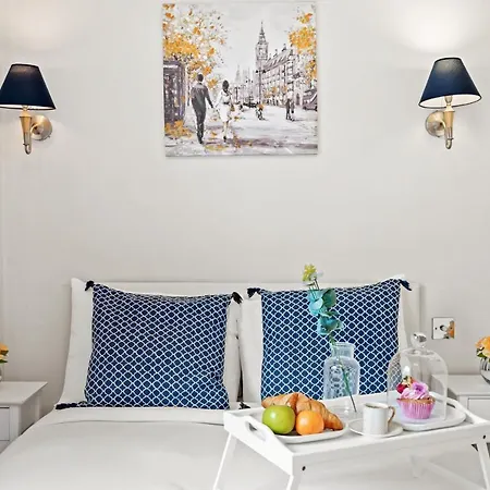 Dream Key Chelsea: Serviced With Netflix Apartment London