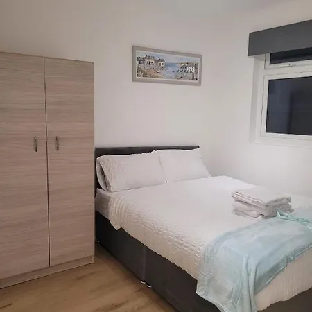 Canary Wharf Aparthotel London