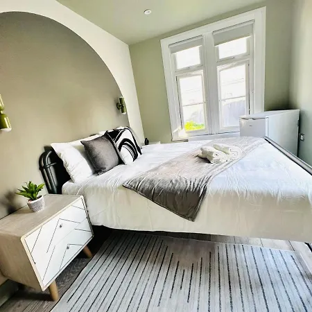 Апарт-отель Boutique Ensuite Like