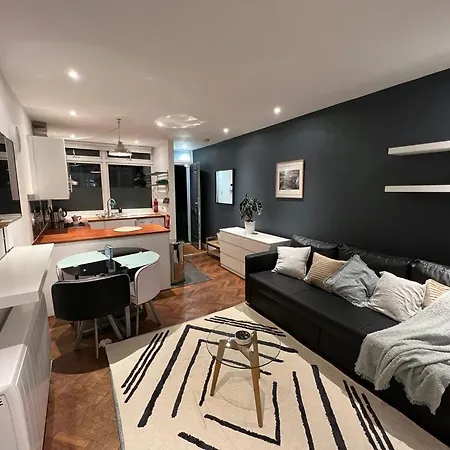 Chic Flat In Sw6 Apartment