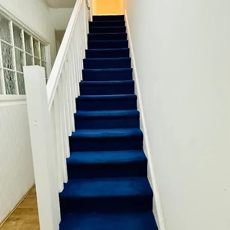 City Excel Bed & Breakfast