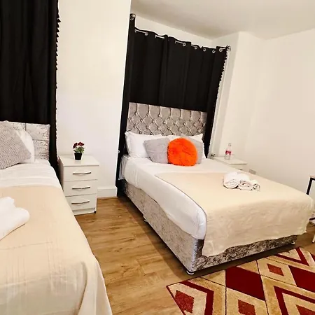 City Excel Bed & Breakfast 3*