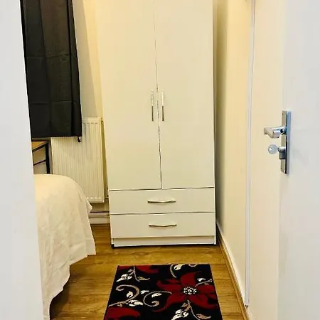 City Excel Bed & Breakfast
