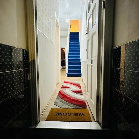 City Excel Bed & Breakfast 3*