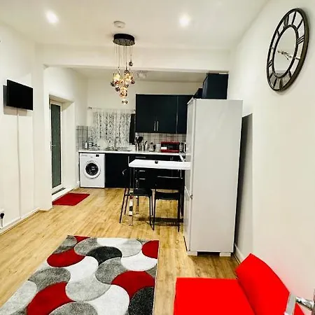 City Excel Bed & Breakfast