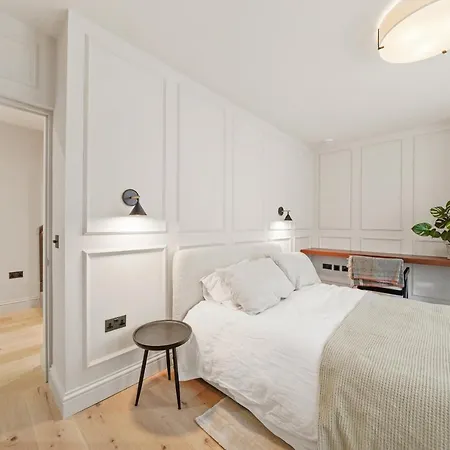 Reside Global - 2 Bed Flat Walking Distance From Harrods * Londen