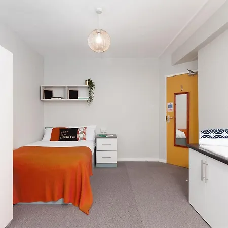 Albergue Lovely Bright With Shared Facilities
