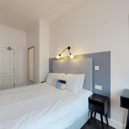Crouch End House By Hiatus Concierge * London
