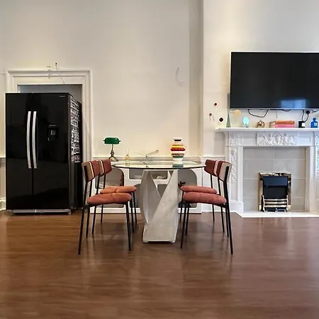 Elevency - In The Heart Of The - 1 Bed Apartment London