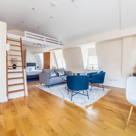Hub Townhouse