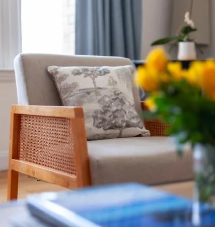 Apartment Hub Townhouse *
