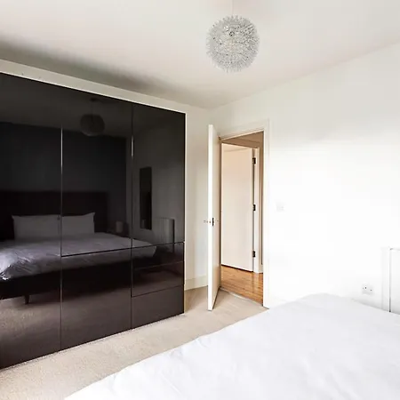 City-close 1-bed Near Tower Hill *