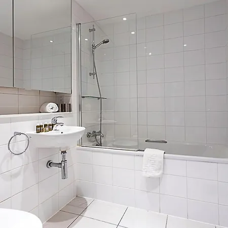 City-close 1-bed Near Tower Hill *