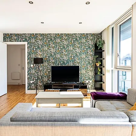 Apartment City-close 1-bed Near Tower Hill *