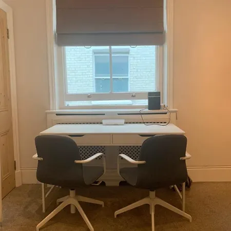 Bed & Breakfast St Martins London