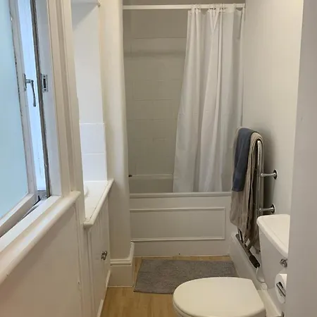 Bed & Breakfast St Martins London