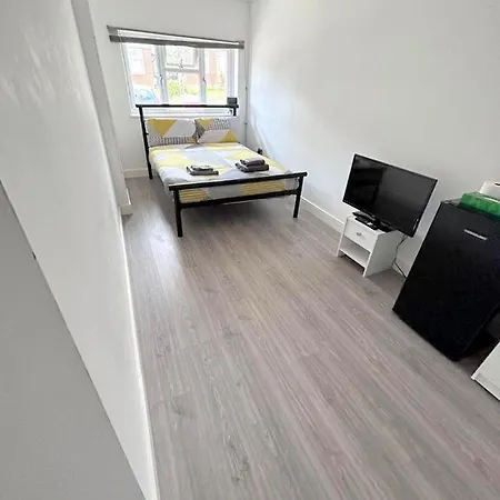 New Florence Guest house Mitcham