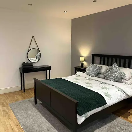 Apartment One Bed Near The River Thames. London