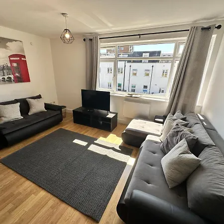 Apartamento 2 Bedroom Flat 1 Stop From Bridge *