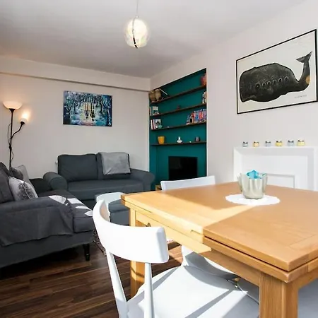Lovely 1 Bedroom W/ Balcony In Dalston *