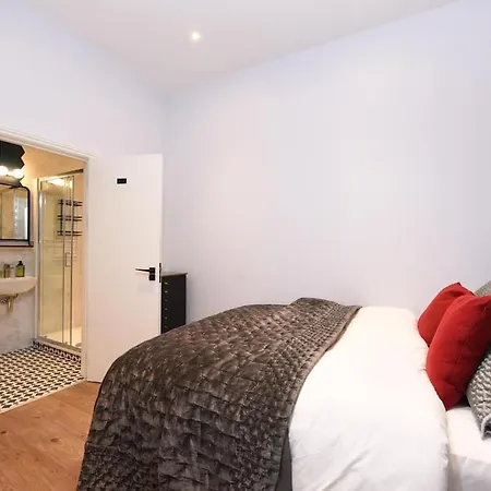Sleep8 Buckingham Palace Bigben With Ac Vb4 *