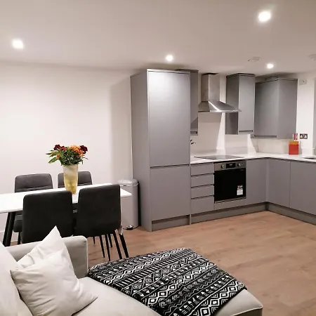 Hemans 0.8 Apartment London