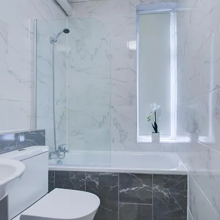 Oxford Street Mayfair Family Apartment London