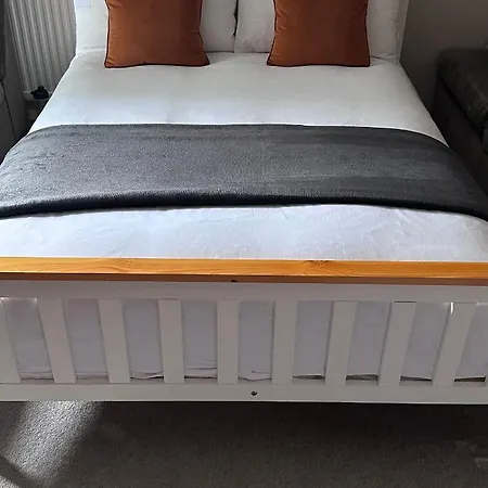Ub5 4tr 77 Blenheim Road Homestay