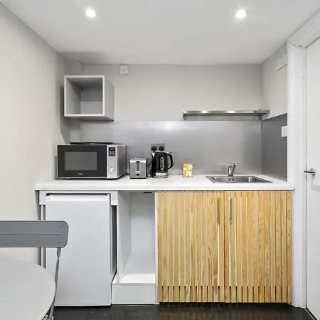 Unique Single Occupancy Apartment