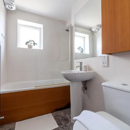 The South Wimbledon Collection Apartment London