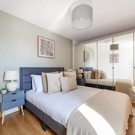 Apartment The South Wimbledon Collection *
