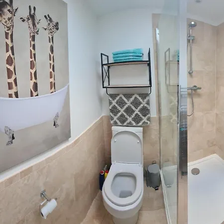 2 Bed From London