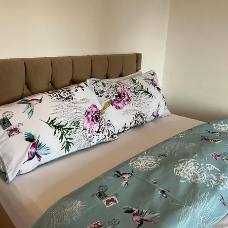Hotel Grand Bleu - - Next To Piccadilly Line Tube Station & Brand New Facilities London