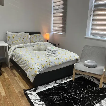 Grand Bleu - - Next To Piccadilly Line Tube Station & Brand New Facilities 4*
