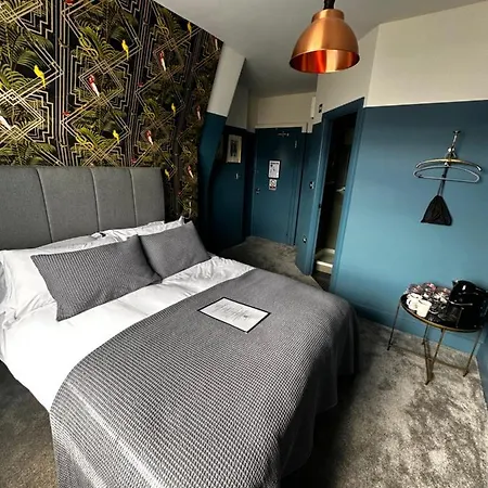 The Crown Hotel *