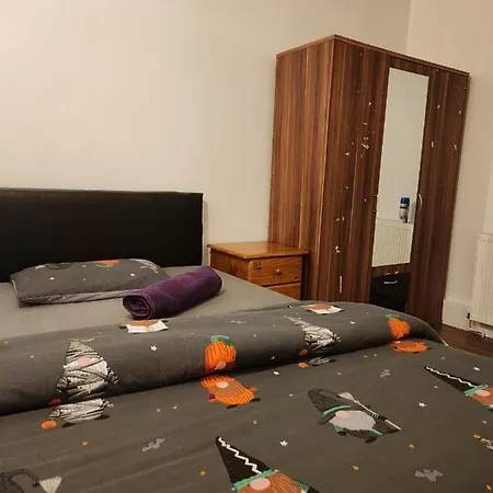 Affordable Private In Wembley Homestay