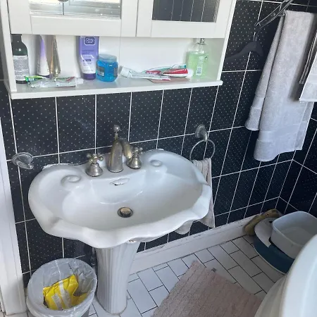 Homestay Walpole House London